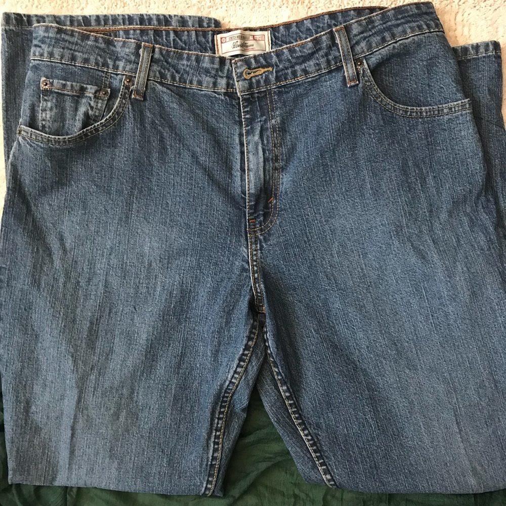Levi’s Strauss mid rise bootcut jeans, size 16